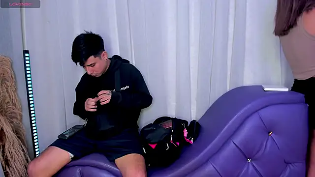 Yourslust  online show from 11/07/25, 08:02