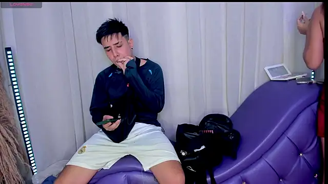 Yourslust  online show from 11/29/25, 07:47