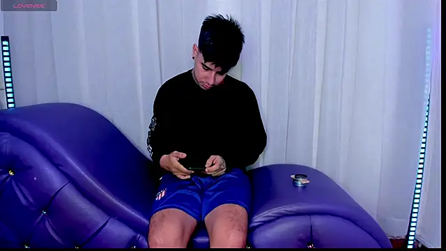 Yourslust  online show from 11/15/25, 02:32