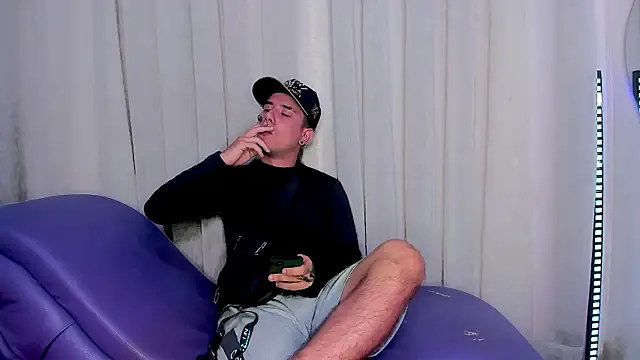 Yourslust  online show from 01/15/26, 10:13