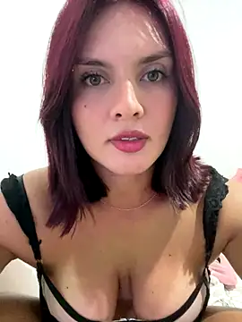 Snapshot of SabrinaVega chatting on 12/06/24, 10:46 SabrinaVega online show from 12/06/24, 10:46