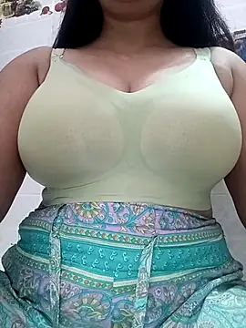 cute-mahek online show from 10/29/25, 08:57