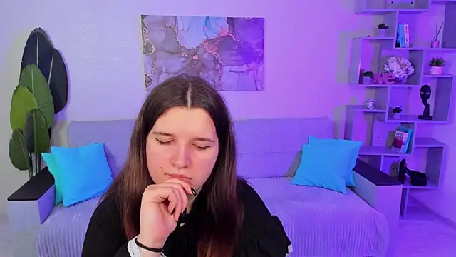 Snapshot of BonneyLove chatting on 11/13/25, 07:18 BonneyLove online show from 11/13/25, 07:18