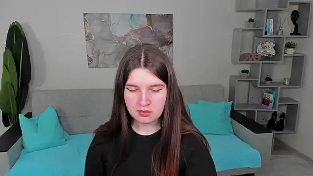 Snapshot of BonneyLove chatting on 02/15/26, 06:07 BonneyLove online show from 02/15/26, 06:07