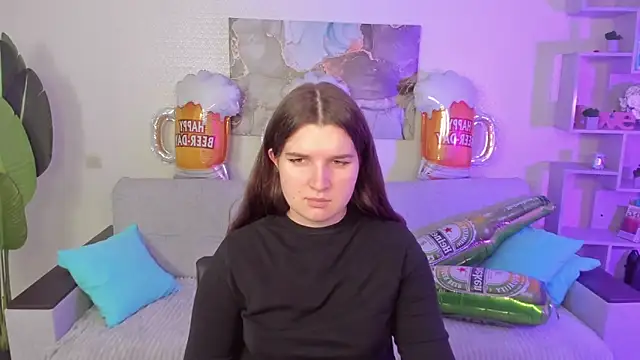 Snapshot of BonneyLove chatting on 10/04/25, 09:38 BonneyLove online show from 10/04/25, 09:38