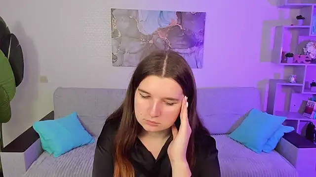 Snapshot of BonneyLove chatting on 10/06/25, 09:37 BonneyLove online show from 10/06/25, 09:37