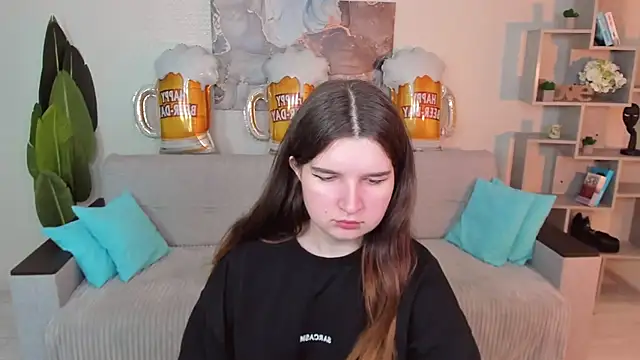 Snapshot of BonneyLove chatting on 09/24/25, 05:30 BonneyLove online show from 09/24/25, 05:30