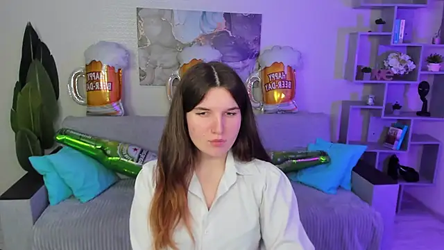 Snapshot of BonneyLove chatting on 09/30/25, 05:30 BonneyLove online show from 09/30/25, 05:30