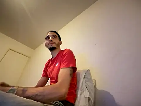 Rebeu313 online show from 12/04/25, 02:21