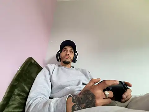 Rebeu313 online show from 02/23/26, 11:00