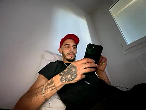 Rebeu313 online show from 11/27/25, 09:21