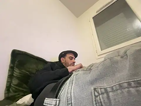 Rebeu313 online show from 01/16/26, 01:31