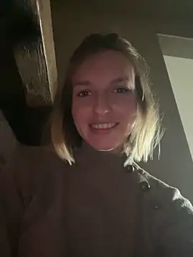 vilaineblonde online show from 10/21/25, 03:55