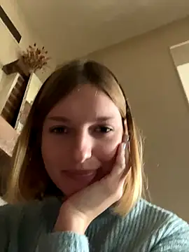 vilaineblonde online show from 10/28/25, 01:43