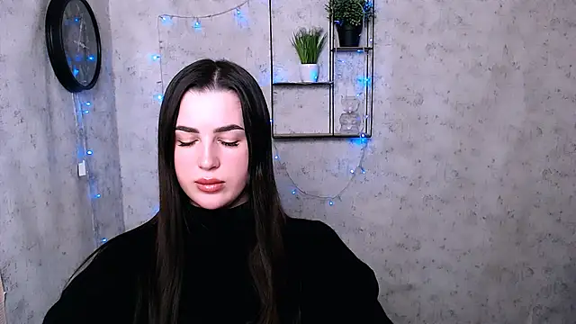 DivaKaily  online show from 12/12/24, 08:47