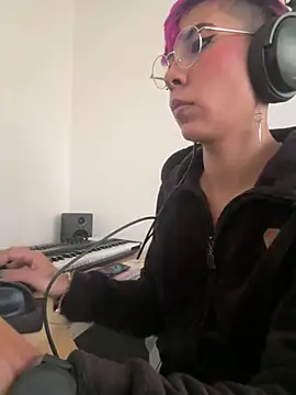 MiaMorgan  online show from 02/05/26, 01:07