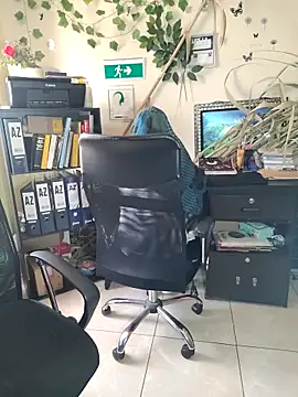 NAJWA-ARAB online show from 02/14/25, 02:23