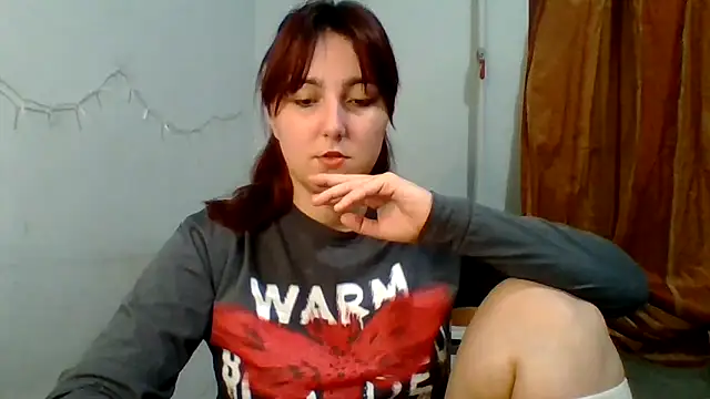 MiaStika online show from 10/04/25, 04:52