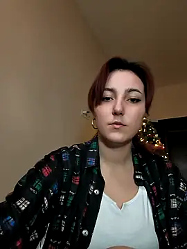 MiaStika online show from 12/29/24, 09:28