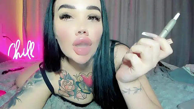 Aira vi online show from 03/12/25, 12:04