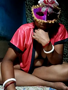 Snapshot of AparnaBoudi chatting on 10/13/25, 05:58 AparnaBoudi online show from 10/13/25, 05:58