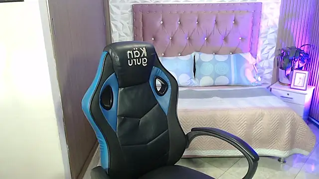 Perla prg online show from 03/21/26, 01:59