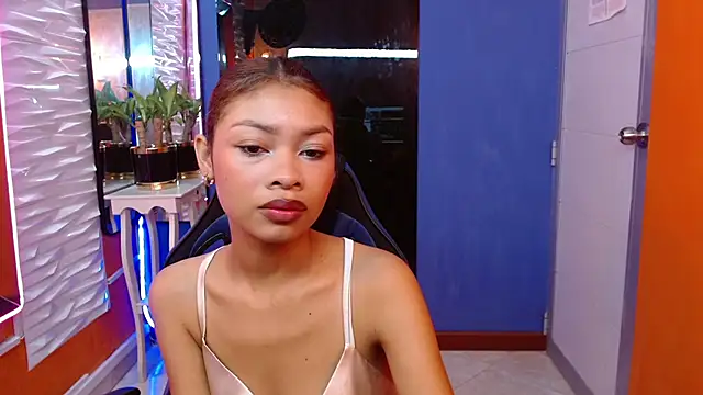 Snapshot of Perla_prg chatting on 03/13/25, 12:24 Perla prg online show from 03/13/25, 12:24