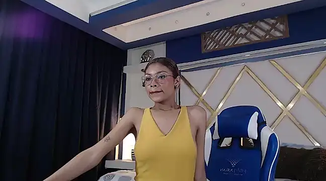 Snapshot of Perla_prg chatting on 03/05/25, 04:57 Perla prg online show from 03/05/25, 04:57