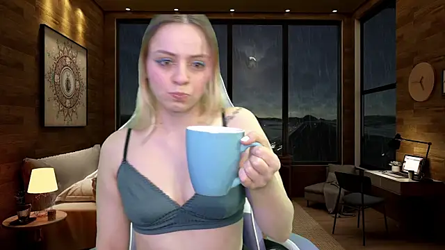 Dolce--Mia---Bianchi  07 online show from 03/14/25, 06:53