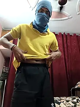 Snapshot of Fucker_111 chatting on 04/13/26, 12:58 Fucker 111 online show from 04/13/26, 12:58