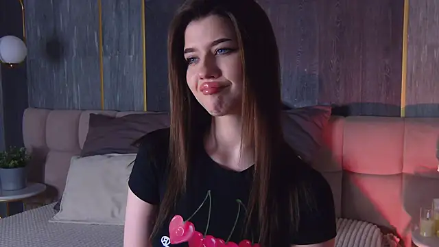 Sara Lewiis online show from 04/10/26, 04:14