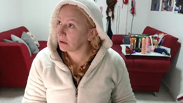 Snapshot of emperabigbootybigass chatting on 12/15/25, 12:22 emperabigbootybigass online show from 12/15/25, 12:22