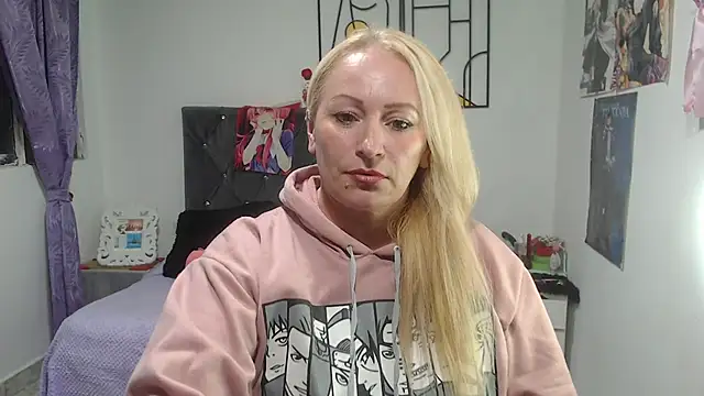 Snapshot of emperabigbootybigass chatting on 06/08/26, 12:38 emperabigbootybigass online show from 06/08/26, 12:38