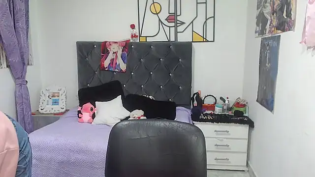 Snapshot of emperabigbootybigass chatting on 06/10/26, 12:17 emperabigbootybigass online show from 06/10/26, 12:17