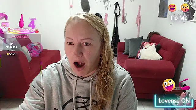 Snapshot of emperabigbootybigass chatting on 11/24/25, 12:16 emperabigbootybigass online show from 11/24/25, 12:16