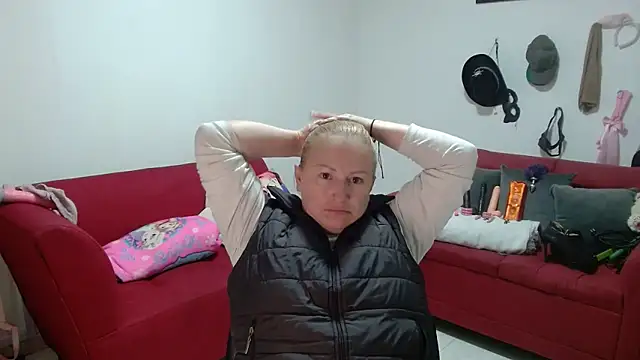 emperabigbootybigass online show from 02/11/26, 12:27