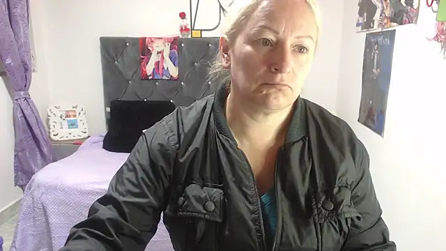 Snapshot of emperabigbootybigass chatting on 06/03/26, 12:17 emperabigbootybigass online show from 06/03/26, 12:17