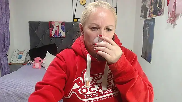 Snapshot of emperabigbootybigass chatting on 07/15/26, 12:23 emperabigbootybigass online show from 07/15/26, 12:23