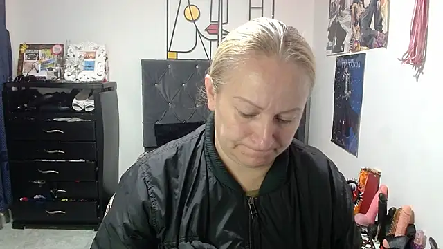 emperabigbootybigass online show from 05/06/26, 12:31