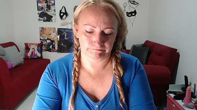 Snapshot of emperabigbootybigass chatting on 10/09/25, 12:22 emperabigbootybigass online show from 10/09/25, 12:22