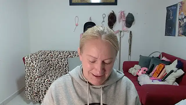 emperabigbootybigass online show from 04/14/26, 12:32