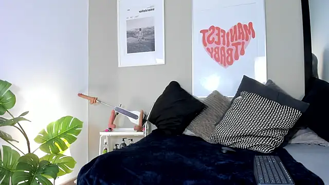 Lilith dh online show from 05/09/26, 11:13