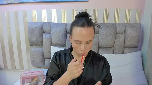 nova lane online show from 04/10/26, 07:54