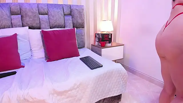 nova lane online show from 10/28/25, 07:46