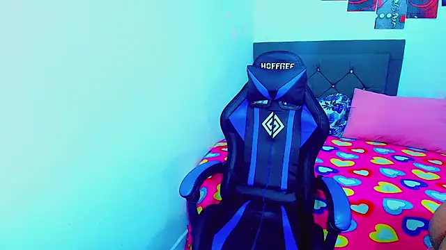 aidaathh online show from 11/30/25, 01:06