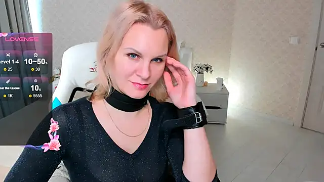 Louisa Bay online show from 02/04/25, 11:05