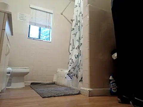 DevinToore online show from 11/12/25, 06:12