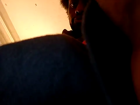 DevinToore online show from 11/18/25, 02:27