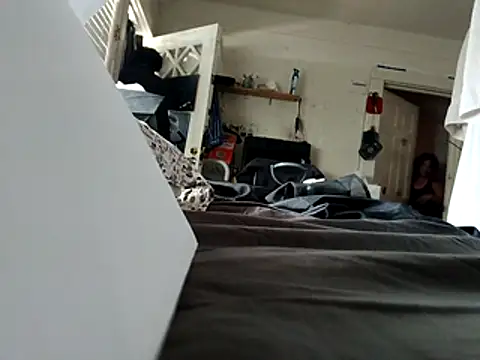 DevinToore online show from 10/26/25, 06:30