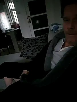 Snapshot of KnownObligation1 chatting on 01/16/26, 03:49 KnownObligation1 online show from 01/16/26, 03:49